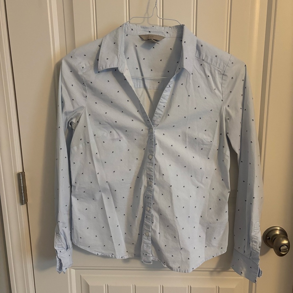 H&M Light Blue Women's Button Down with Bird Pattern Size 8